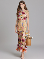 Floral Midi Dress – Refined 3D Detail & Sculpted Elegance