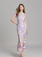 Floral Midi Dress – Refined 3D Detail & Sculpted Elegance