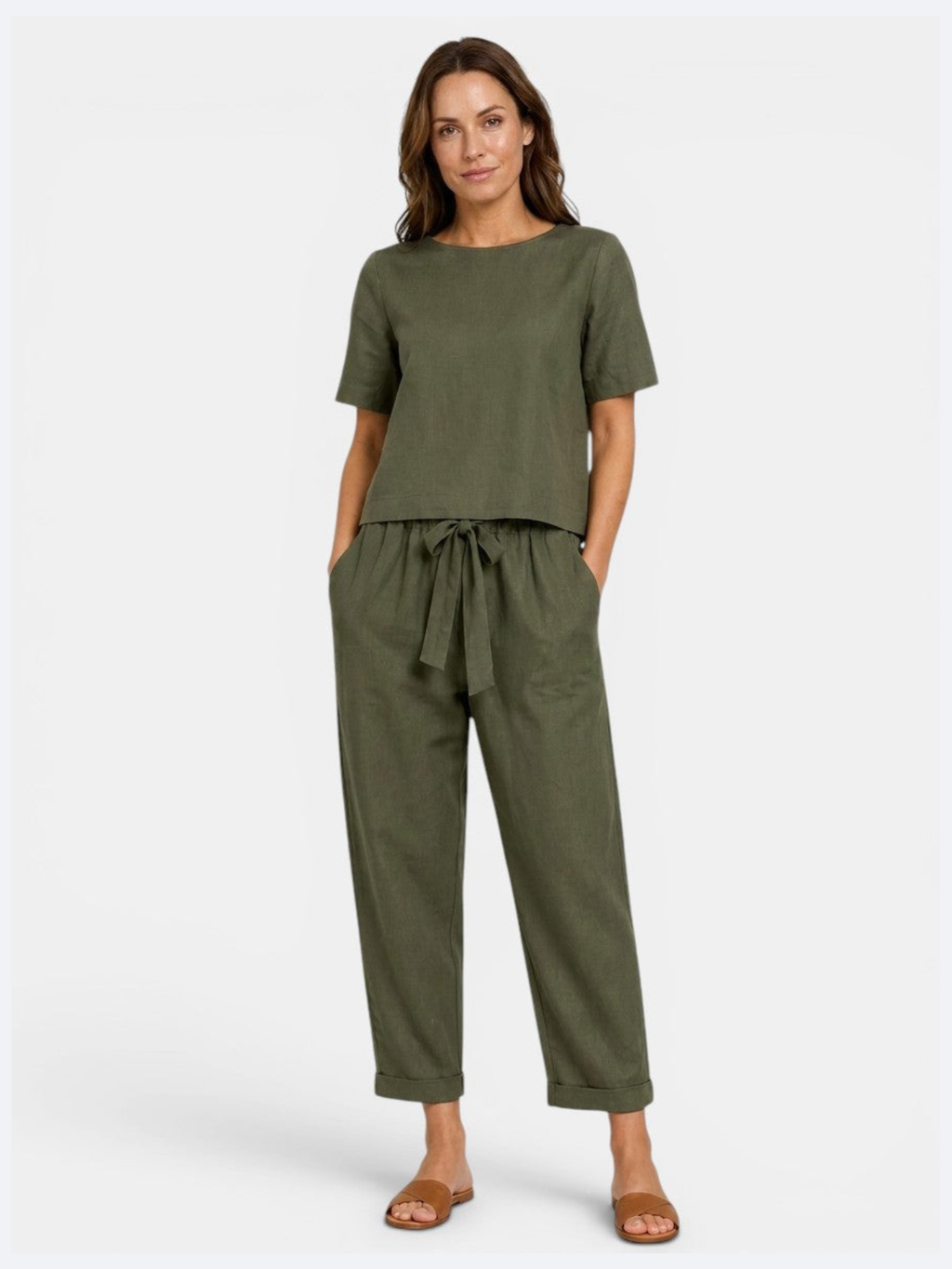 Women’s Crop Top and Tapered Trousers Set with Relaxed Fit