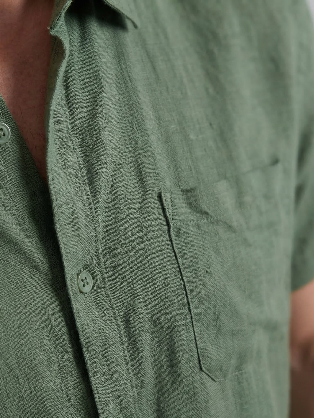 Men’s Short-Sleeve Linen Shirt with Button Closure