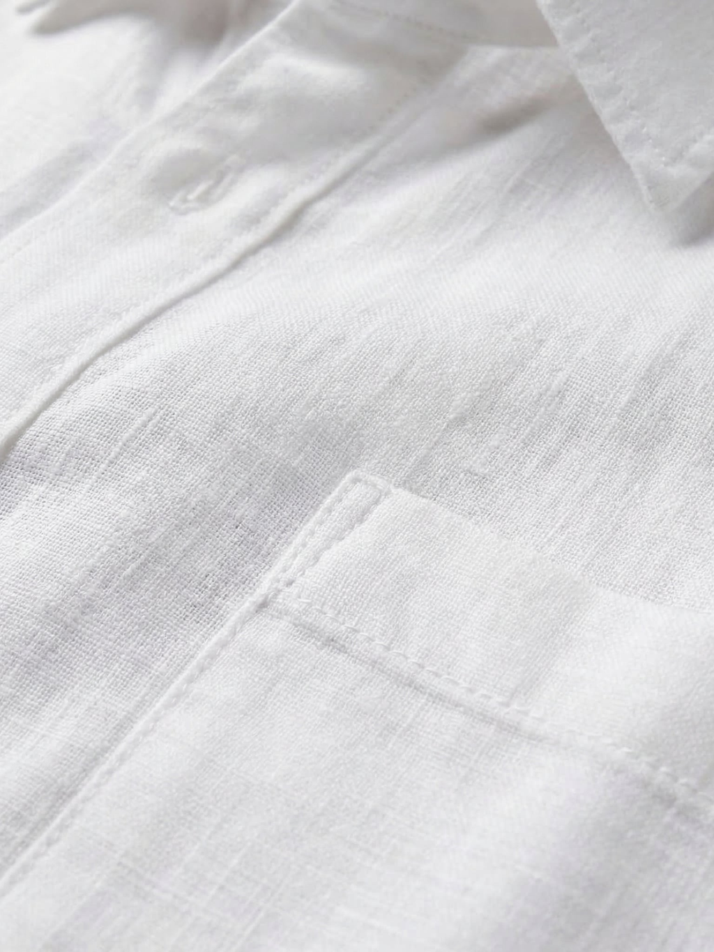 Men’s Short-Sleeve Linen Shirt with Button Closure