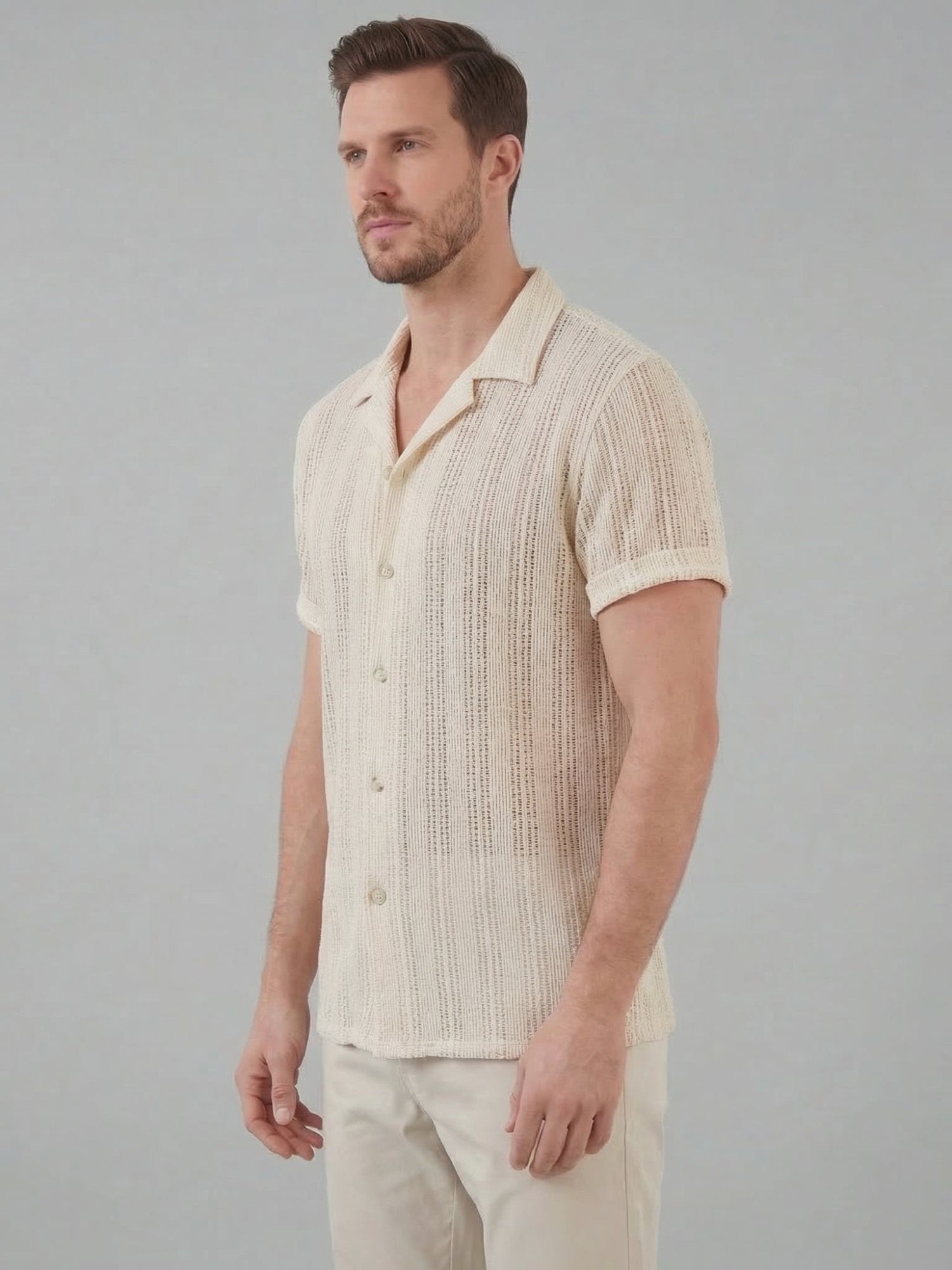 Men’s Short-Sleeve Button-Down Shirt with Front Button Closure