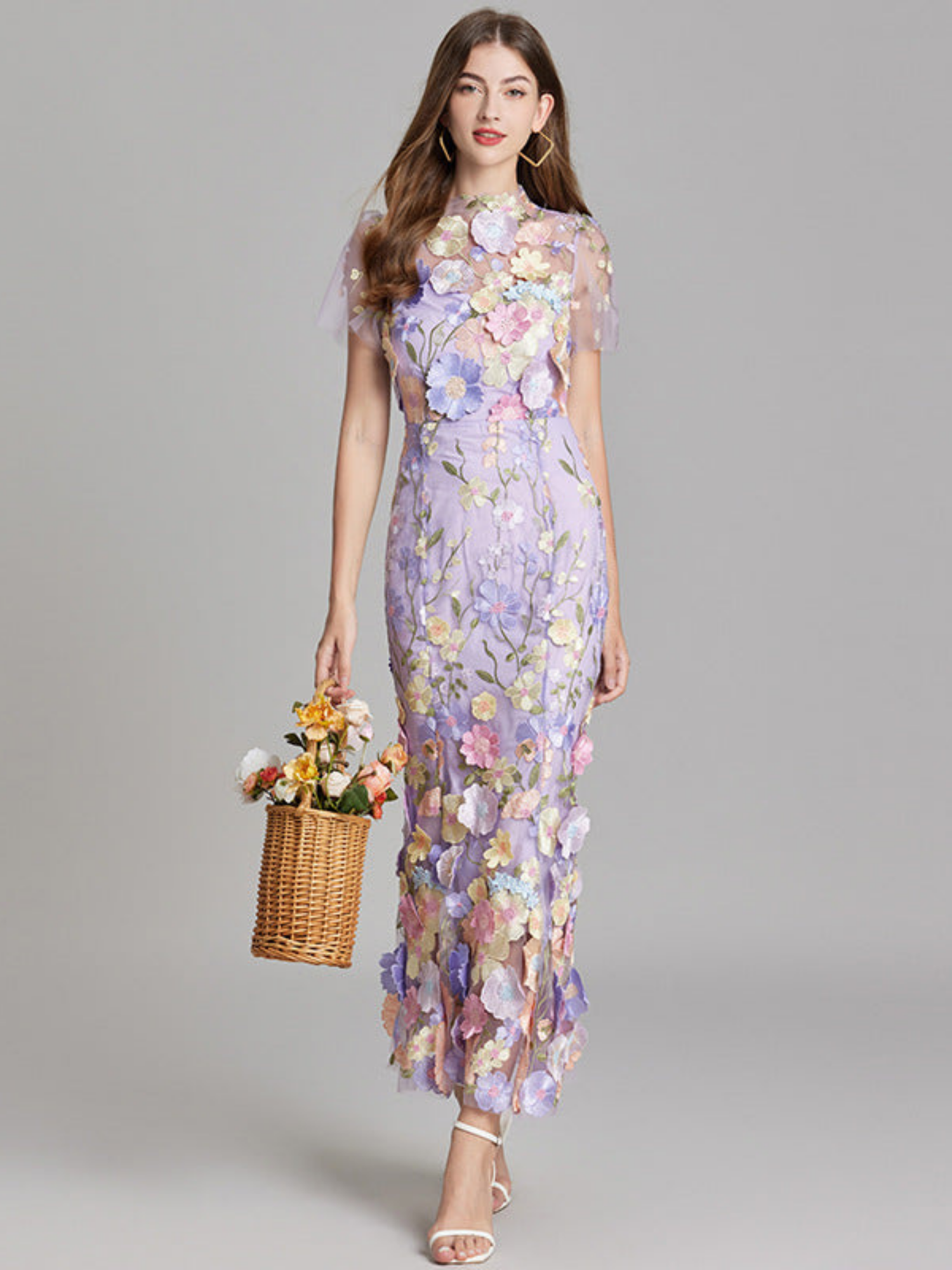 Floral Midi Dress – Refined 3D Detail & Sculpted Elegance