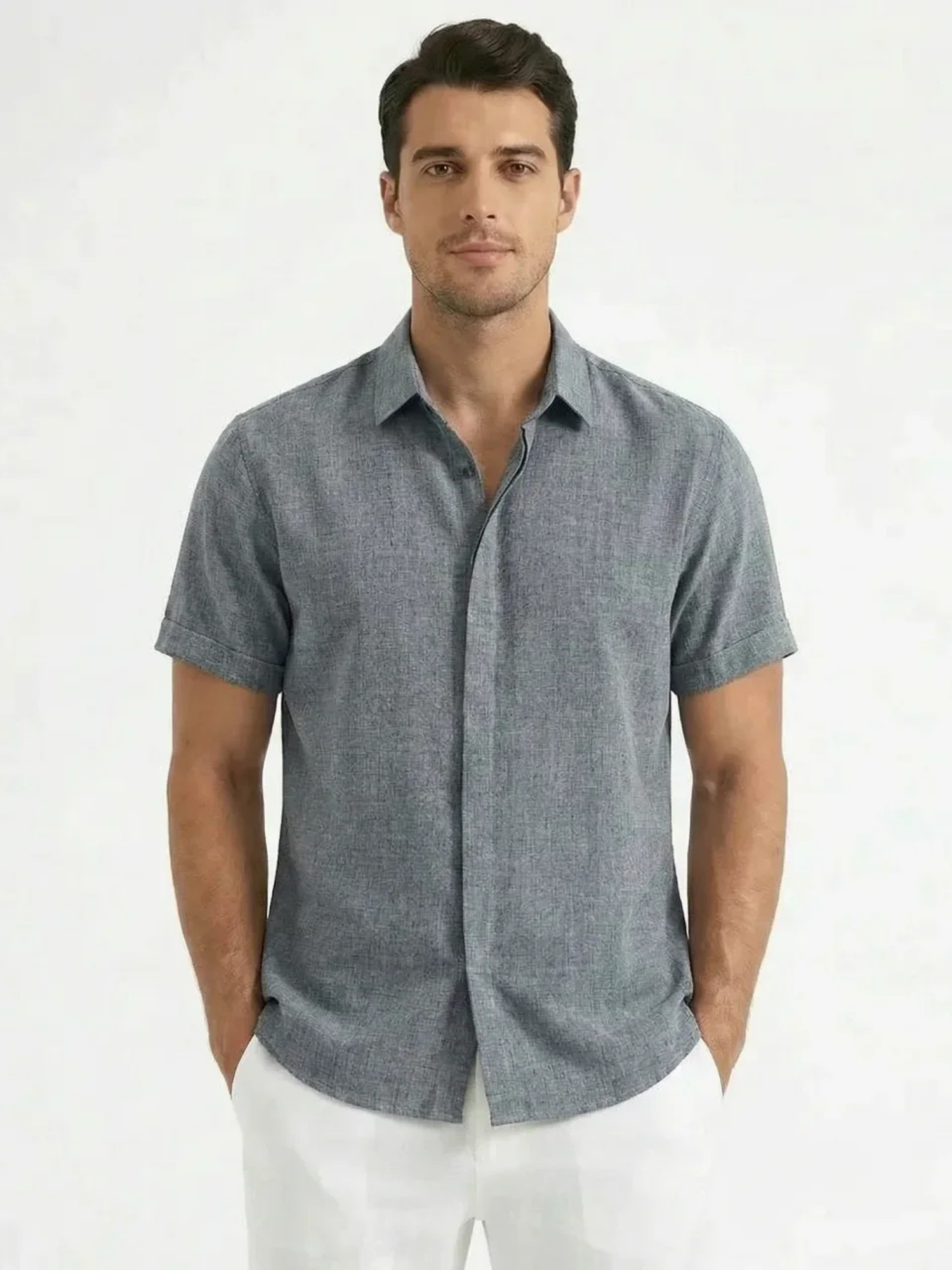 Men’s Short Sleeve Button-Front Shirt