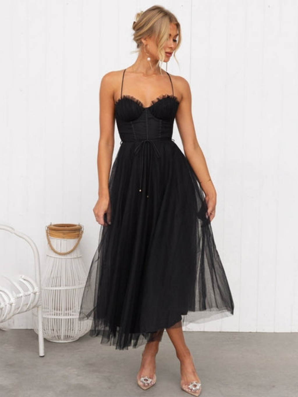 Women's Sleeveless Midi Dress with Round Neck and Flared Skirt
