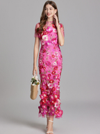 Floral Midi Dress – Refined 3D Detail & Sculpted Elegance