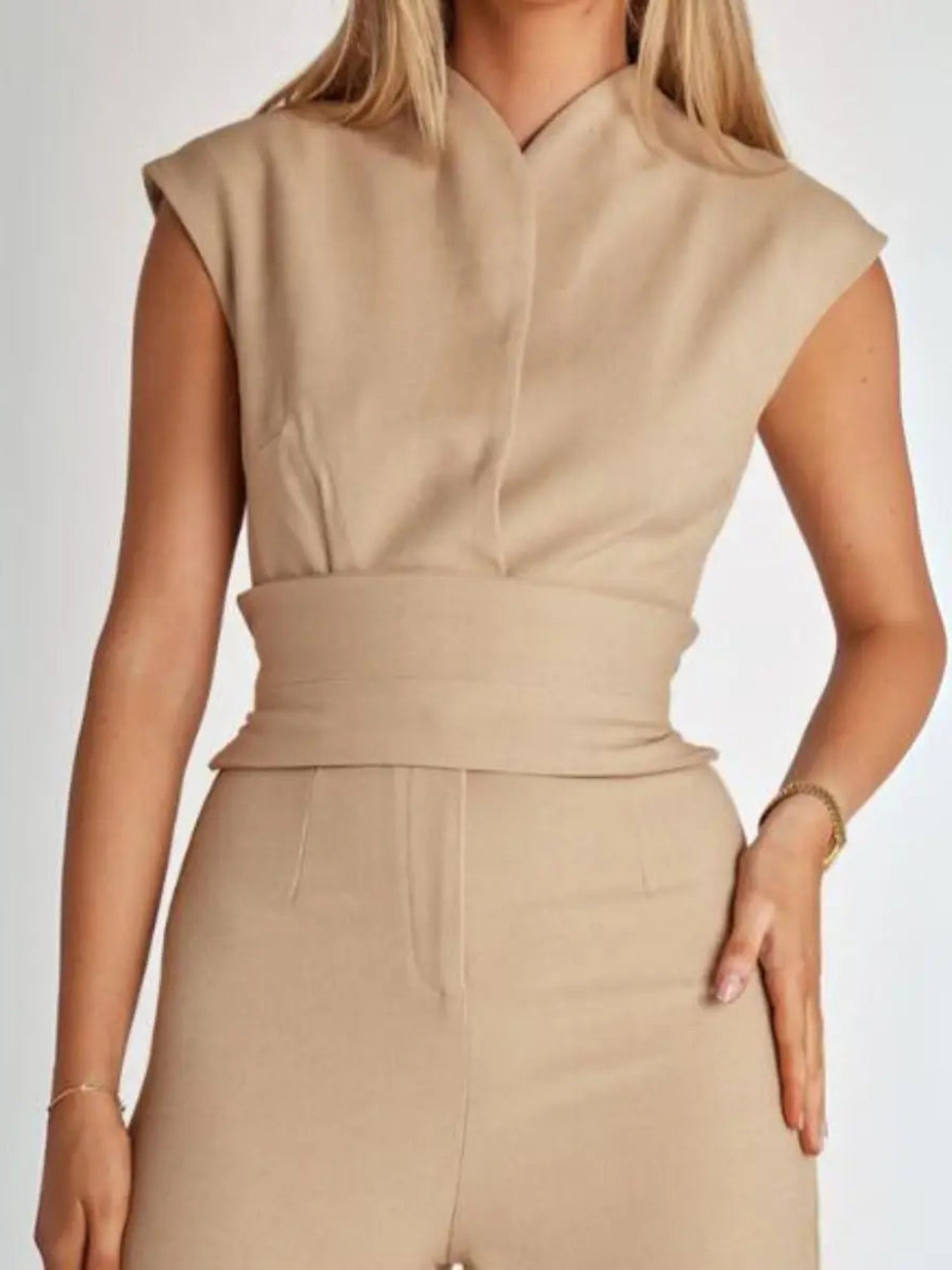Women’s Sleeveless Tailored Jumpsuit – High Waist with Back Tie and Wide-Leg Trousers