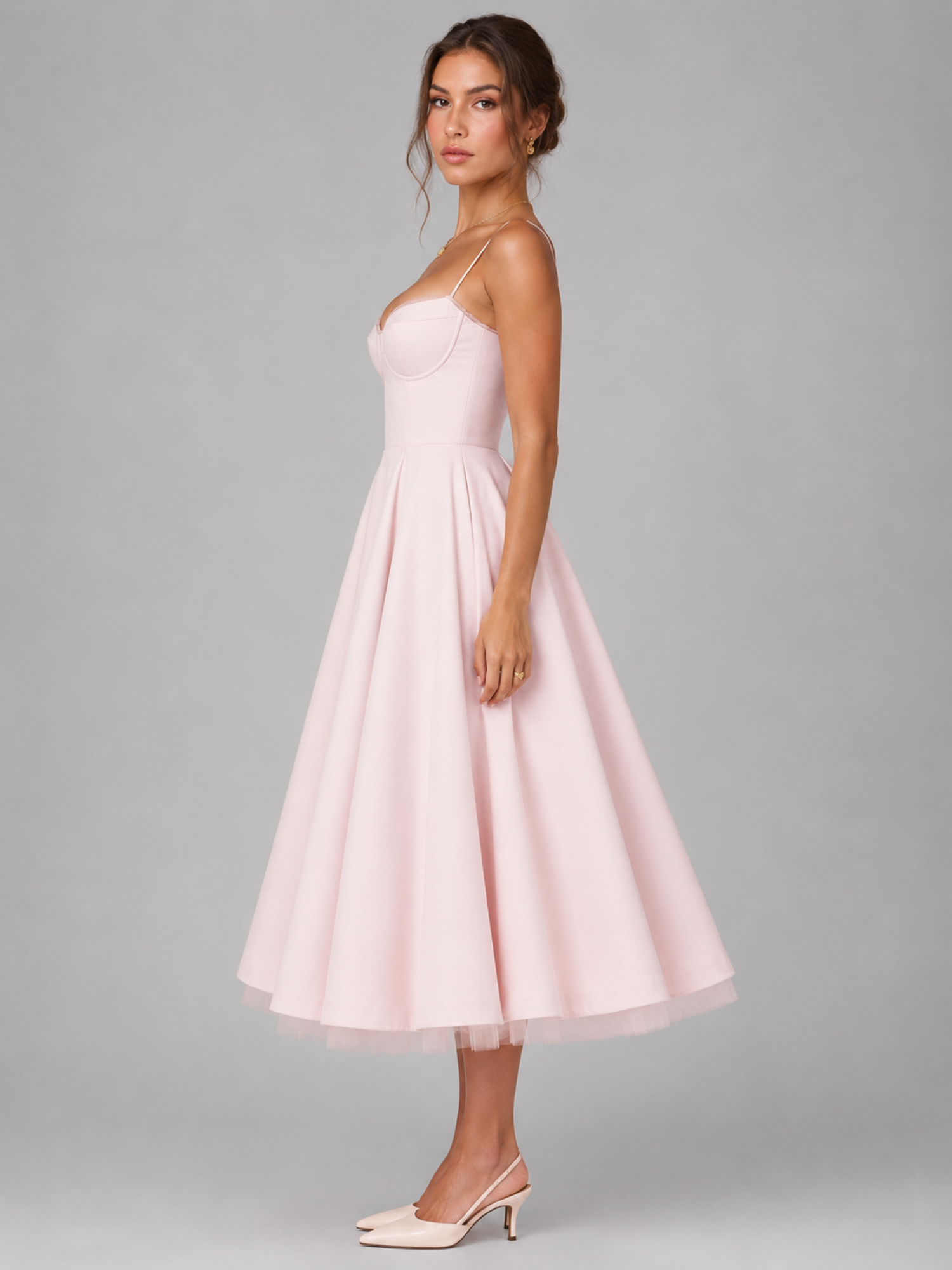 Corset Midi Dress – Romantic Volume & Refined Structure