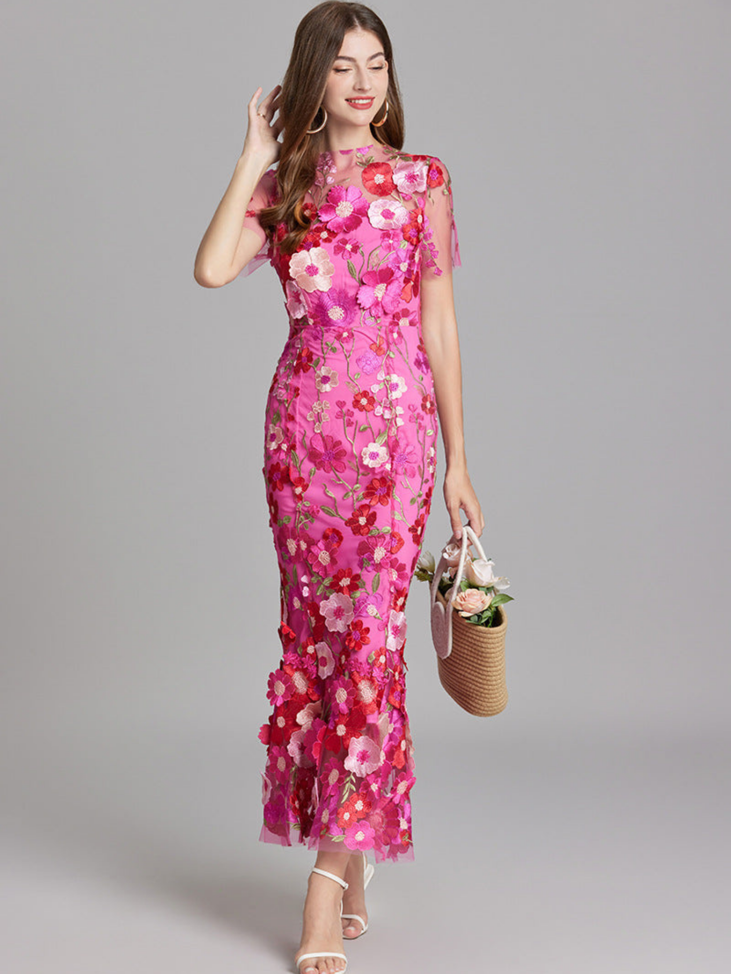 Floral Midi Dress – Refined 3D Detail & Sculpted Elegance
