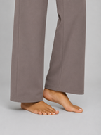 Women’s Stretch Straight-Leg Trousers – High-Waist Fit